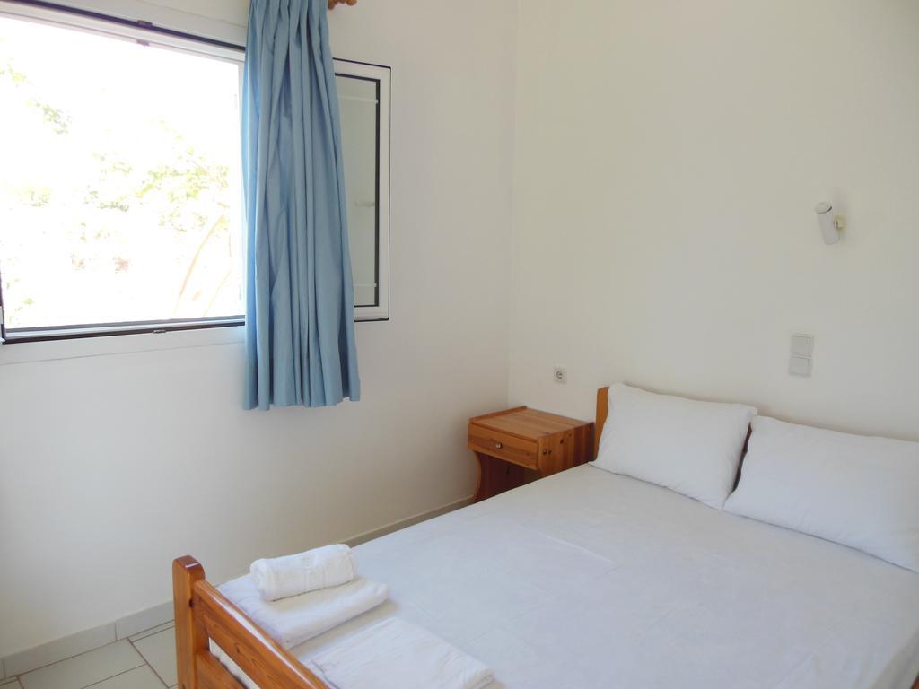 Helonata Apartments Arkoudi Exterior photo